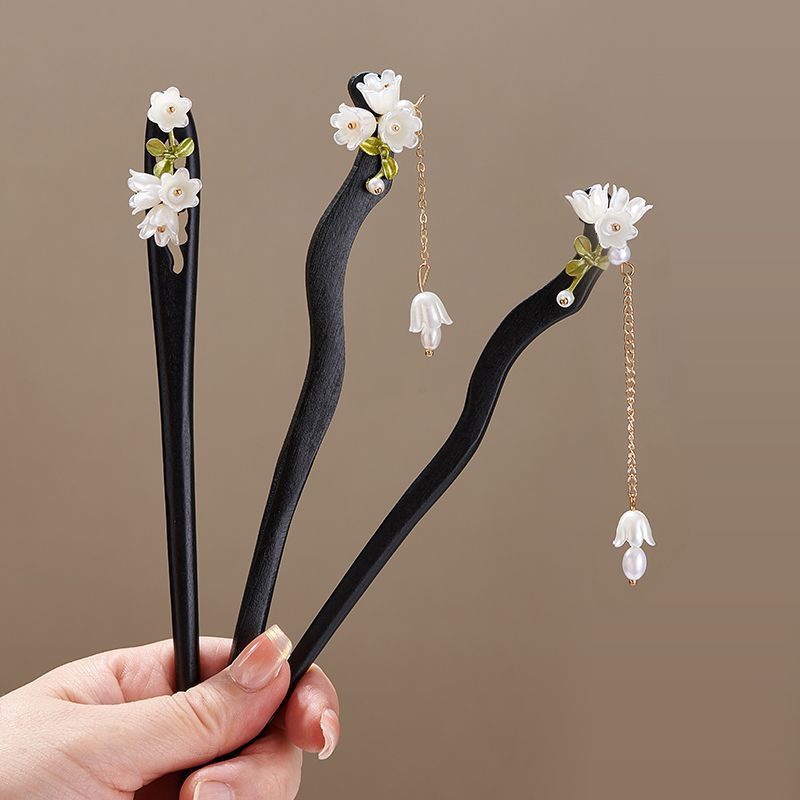 Wooden Flower Hairpin Vintage  - Shop Jewelry & Watches Near Me 评论和价格